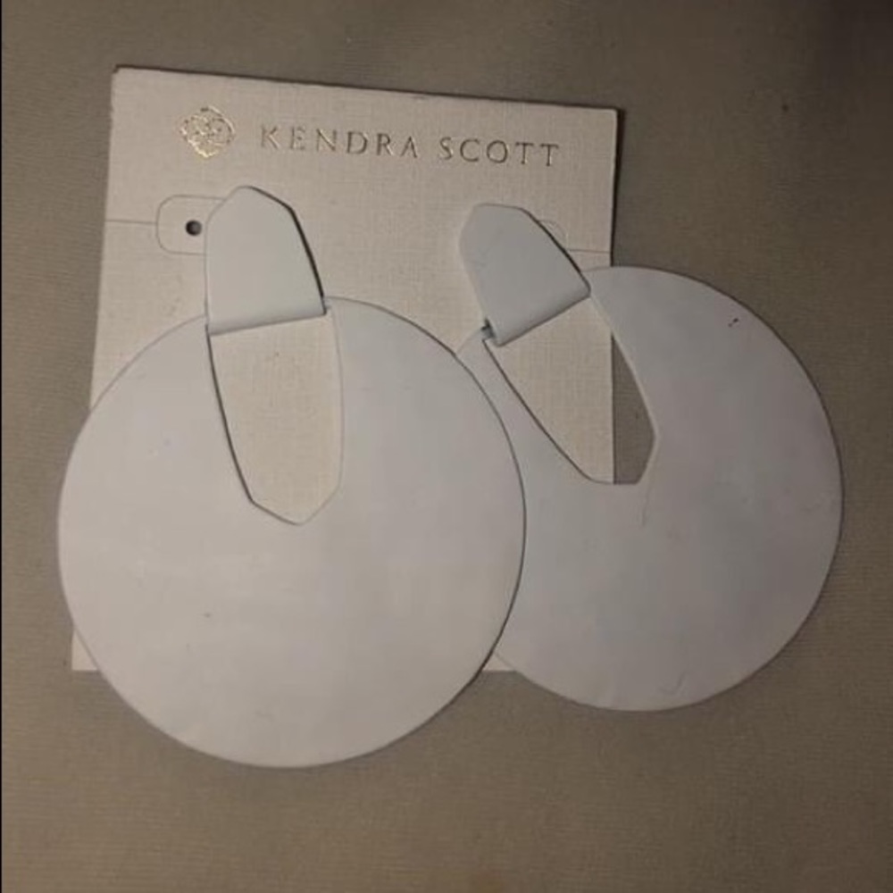 Kendra Scott Diane earrings